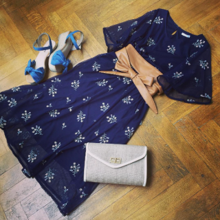 チュールの透け感と刺繍がカワイイお出かけコーデ♡