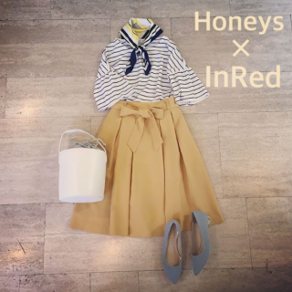InRed5月号掲載のコーディネートをご紹介♡　イエローのスカートを主役にスカーフ付のボーダートップスを合わせた大人の春マリンスタイル♡　きれい色スカートで気分アップ♡