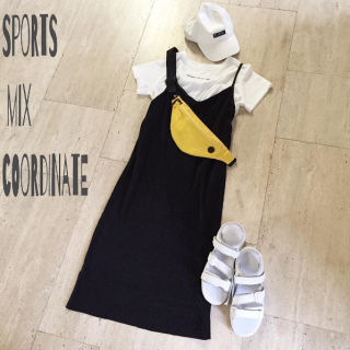 大人っぽいプリーツのキャミワンピをスポーティミックスで着やすいコーデに♡