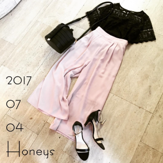 黒とピンクできちんとコーデ♡　オフィスやちょっとしたお呼ばれにもGood!