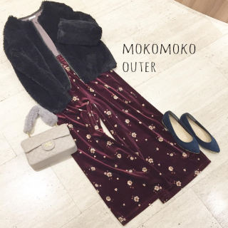 ボルドーとブラックで大人なカラーコーデ♡