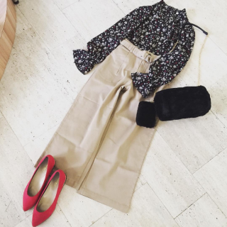 コーデにチノを入れると一気に新鮮に！　『チノワイドアンクル丈』¥1980