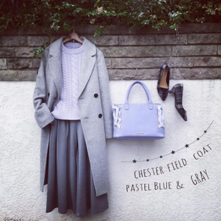 サックスとグレーで作る2トーンコーデ♡　パステルカラーも大人な表情に。
