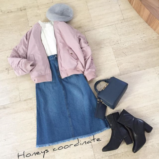 ピンクとデニムでちょっぴり春も意識したコーデ♡