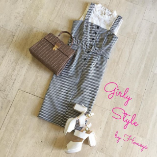 1枚でサマになるジャンスカはギンガムチェックでトレンド感たっぷり♡　大人気のレースハイネックトップスを合わせてとことん甘く♡