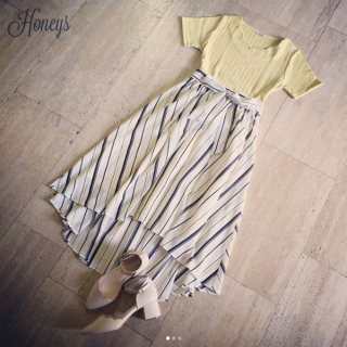 さりげないパール＆ビーズ使いが上品なスカラッププルオーバーはカラー展開も豊富で嬉しい♡　ストライプのフレアスカートを合わせて爽やかにスタイリング♡