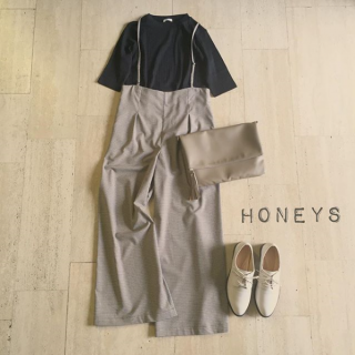 ハイウエストなサス付きワイドパンツはシューズやBagもメンズライスなものを合わせてとことんマニッシュに♡