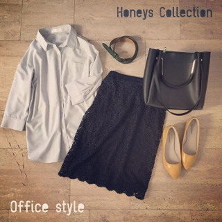 通勤コーデにオススメなアイテムのご紹介♪　ネックレスがセットになったストライプシャツはチュニック丈で体形カバーも出来ちゃう♡　グリーンのベルトはシンプルコーデのアクセントに☆　イエローのカッターシューズは軽くてやわらかい素材なので長時間履いていても疲れにくいのがうれしい♡