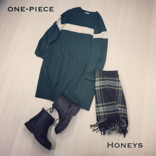 配色切替のスウェットワンピは1枚でコーデが決まるお役立ちアイテム 　ポケットがついているのでちょっとした小物もしまえちゃう♡　スキニーやレギンスとのレイヤードスタイルもOKな丈感なので着回しもできちゃう優れもの♡