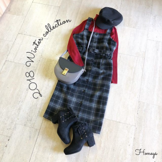 1枚あるとコーデに困らないジャンスカは、あたたかみのある素材感が◎　インナーにカラーを差すのがおすすめ♡