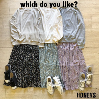 楽チンだけど使うアイテムでトレンドもおさえた、ワッフルTシャツとロングスカートの色違いコーデ♡ 　イロチ買いもありかも！