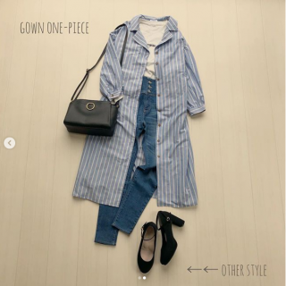 開襟シャツワンピースの着回しコーデ♡ 　ワンピースとして1枚で着るのはもちろん、前を開けてガウンワンピとして羽織るのも◎