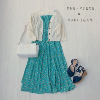 トップスでも人気だったレース切替のデザインがワンピースでも登場♡ 　1枚で着るのはもちろんカーデを合わせてもGood！ 　カーデは抜き衿で合わせることでレース部分を隠さずに見せることが出来るので◎