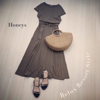 Tシャツ素材のワンピースは着心地抜群のうれしい1枚♡‬ ‪共布のベルトでらくちんなのにちゃんと見えするのもうれしいポイント♡‬ ‪サンダルとかごBagで夏のお出かけにぴったりなコーディネートに‬