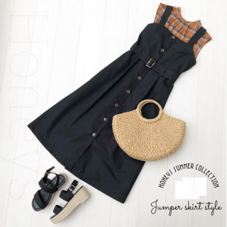 夏に着たいクロアイテム！ジャンスカも大人っぽい印象になってどこかクールな印象。 小物はブラウン系のグラデーションで整えて今年らしく♡