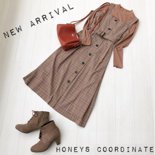 人気のジャンスカが旬のチェック柄でアップデート♡茶系グラデーションでまとめてさらに今っぽくコーディネート。