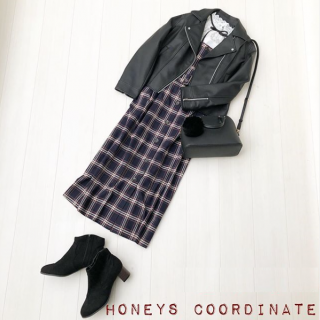 ハードなライダースにチェックジャンスカを合わせてガーリィをミックス♡長め丈のジャンスカが大人っぽさも出してくれてGOOD！