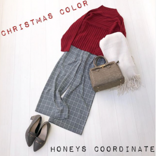 アカとチェックでトラッドなイメージのコーディネート。 Bagやシューズは大人っぽい印象のものを選んで甘さ控えめに。