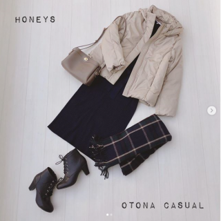 シルエットがきれいなニットワンピはウエストマークでスタイルアップも狙えちゃう♡ アウターは軽くて暖かいファイバーダウンをセレクト