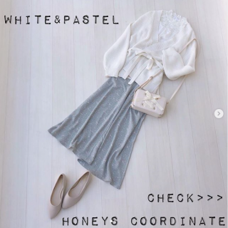 ホワイト×パステルが春ムードたっぷりなスカートコーデ。 このままコートインにも着られるから今から楽しむ春コーデとしてオススメ♡