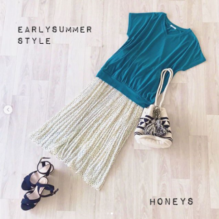 キレイ色のトップスは「UVカット」「吸水速乾」「接触冷感」とうれしい機能が満載♡ プリーツスカートを合わせてこれからの季節にぴったりな爽やかコーデに