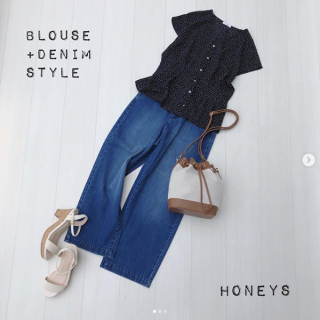 ウエストシェイプのデザインでスタイルアップが狙えるブラウスはドット見えのハートがキュート♡ スカート合わせはもちろんデニムワイドパンツを合わせてカジュアルダウンさせるのもおすすめ♡