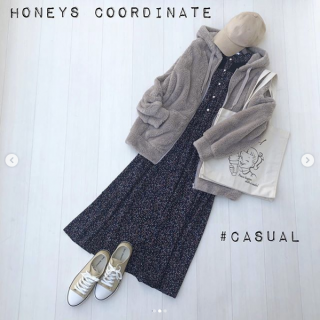 ワンピースを羽織りものでテイストチェンジ！ カーデは甘い印象に、ボアパーカーなら古着ライクな着こなしに！