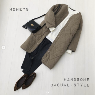 ボアのロングコートはリバーシブルで使える優れものアイテム キルティングの面を表にして着ることで大人なハンサムカジュアルスタイルに