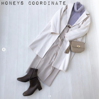 やさしいカラーがポイントのニットを主役にきれい目コーデに挑戦。