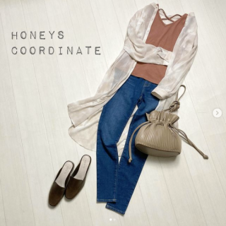 あったかい日も少しずつ増えてきて、今年らしい透け感を楽しめるお洋服の登場も待ち遠しい♡