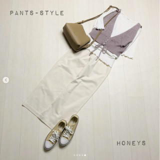 ニットビスチェとテレコ素材のコンパクトトップスがセットになったアンサンブル ニットビスチェは前後2Wayで着られるので着回しにおすすめ