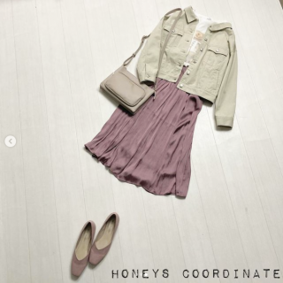 一枚でコーデの主役！チュールを重ねたTシャツがオススメです。インしてロングスカート合わせも、ゆるっとしたサイズ感はチュニック感覚でパンツ合わせでも着回し自在！