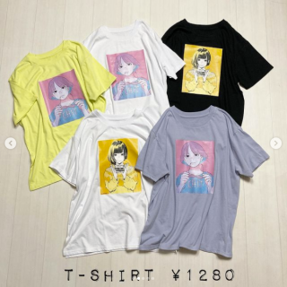 今いろいろなメディアで大人気の『古塔つみ』さんコラボ商品がついにハニーズに登場！ かわいい女の子をモチーフにしたイラストTシャツはデニムにさらっと合わせただけでコーデがサマになる主役アイテム。