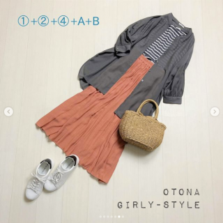 「バンドカラーシャツ」「ボーダーTシャツ」「デニムスキニー」「ギャザースカート」の4アイテムで着回しコーデ シャツはシアー素材で透け感が楽しめるだけでなく後ろの釦が開けられるので着こなしアレンジもOK 今の季節はトップスとしても着られて羽織にもなるアイテムは1枚あるととっても便利♪