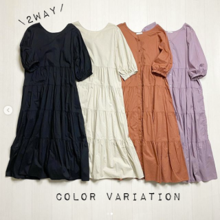 今年注目のティアードワンピース。 釦使いでロングガウン風な合わせもできるアイテム。 釦側が前でも、釦使いを後ろにしても着用可能な２Way仕様でベルト合わせやリブパンツを重ね着など着こなしのバリエーションが広がる！