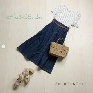 ボリューム袖デザインが可愛いトップスはコンパクトサイズなのでインナーとしても大活躍な1枚 背中のレースアップデザインもポイントなのでコーデの主役としてもおススメ！ ホワイトボトム合わせやフレアデニムスカート合わせのシンプルスタイルにも◎