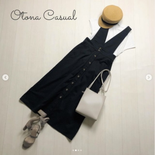 先日のPostで人気だったデニムジャンスカ 今すぐ着られる大人カジュアルなコーディネートを2パターンご紹介