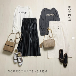 シンプルロゴの長袖Tシャツはインナーにも主役アイテムとしても着回せるのでカラバリでGetするのもおすすめ 袖口の切り替えデザインもカジュアルな着こなしのポイントに