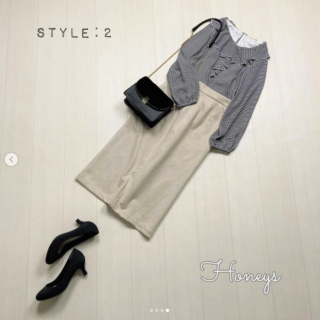 秋の新作アイテムのご紹介 フェイクスエードのスカートは履くだけで季節を感じられるアイテム カラー展開はコーディネートに取り入れやすいベージュ系はもちろんピンクやブルーなどのキレイ色も ブラウス合わせでお仕事服として着るのもGood！