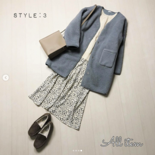 前後2Wayで着られるケーブル編みニットトップス 大きめ釦のデザインなので前釦で着る時も閉めたまま着て釦を見せてあげても◎ もちろん前開きでカーデとして着るのもOK