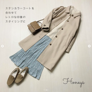 ふんわりもちもちの肌触りのハイネックニットはブルーやラベンダーなどのキレイ色からベージュやブラックなどのベーシックカラーまでカラバリ豊富な全7色展開 お尻が隠れる長め丈で体形カバーもOK パンツ合わせでシンプルに着こなすのはもちろんレトロな印象の花柄スカートを合わせた大人ガーリーな着こなしも◎