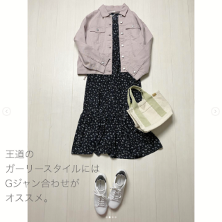 前開きのワンピースは着回し力に期待！ もちろん１枚でガーリィコーデにも たっぷりしたサイズ感のトップスを合わせればカジュアルなロングスカート風スタイルに。 ガウン風に羽織れば抜け感がある大人スタイルにも。