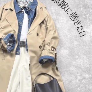 シンプルコーデにアクセントを加えるならスカーフ！ 巻き方を覚えておしゃれを楽しもう！