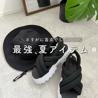 可愛すぎる夏アイテム見つけちゃった🥺💞 完全に見落としてましたわ、、、  このサンダルデザイン最高すぎない🎾？ 履きごごちもgood◎  ハットもこんなにしっかりしてるのに ¥2,000でお釣りきちゃうのすごすぎる😭♡